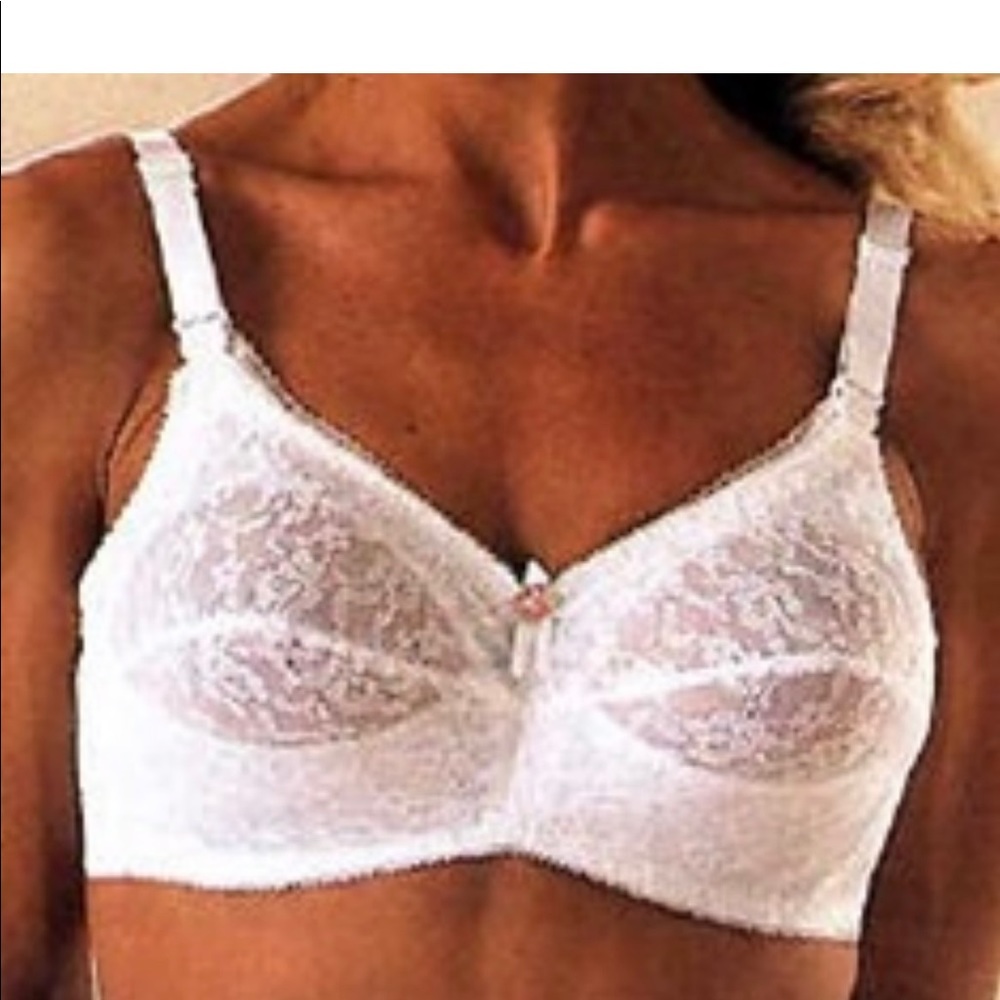 Jeunique bra 32DD . New, never worn